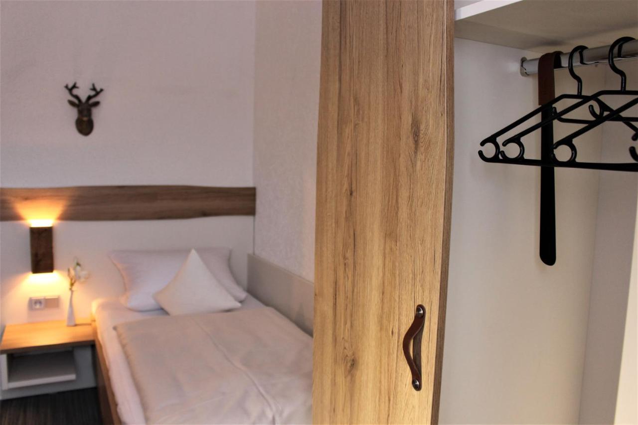 גרספלד Hotel Berghof Wasserkuppe & Gaestehaus Fuldaquelle מראה חיצוני תמונה