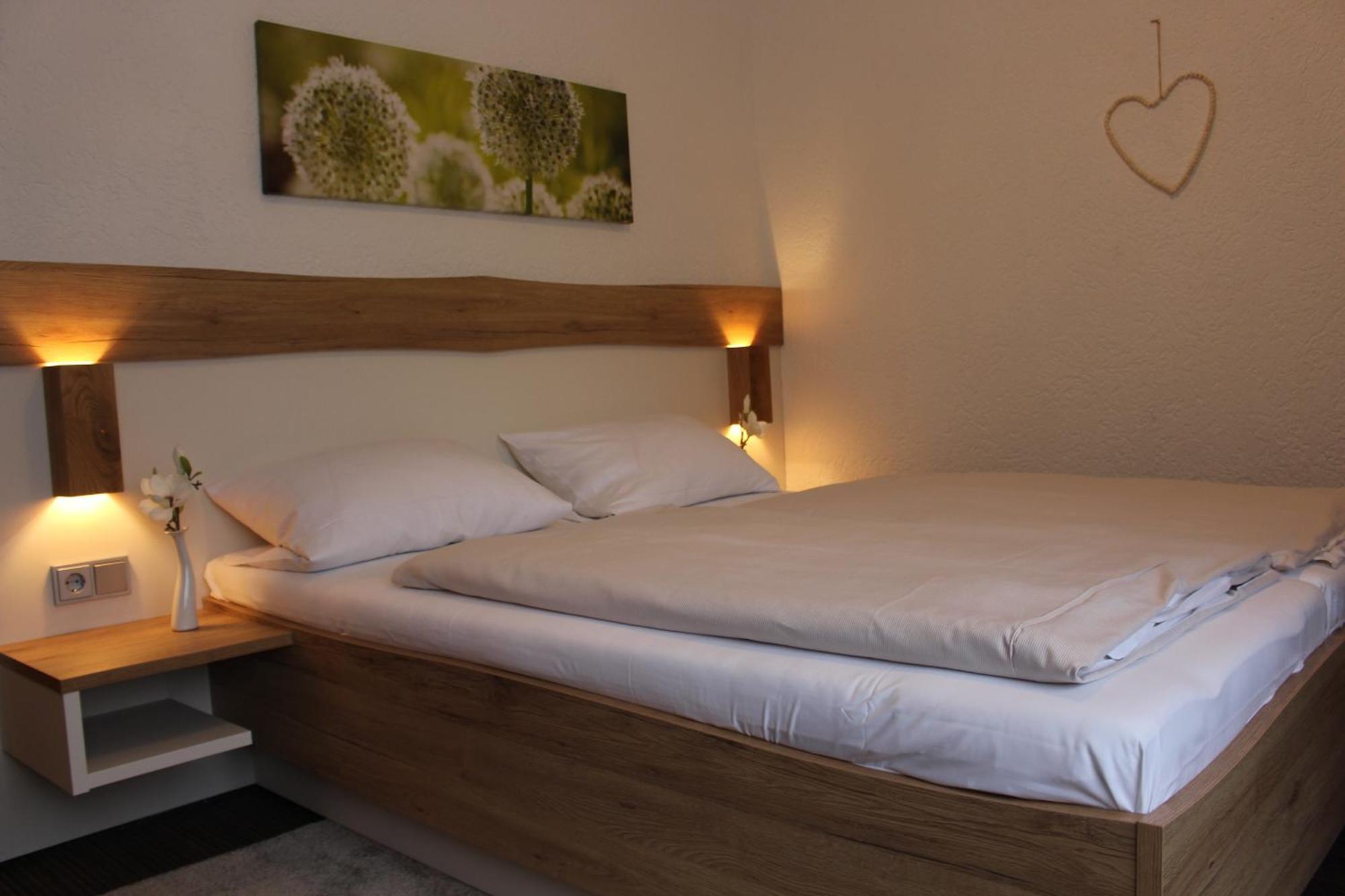 גרספלד Hotel Berghof Wasserkuppe & Gaestehaus Fuldaquelle מראה חיצוני תמונה