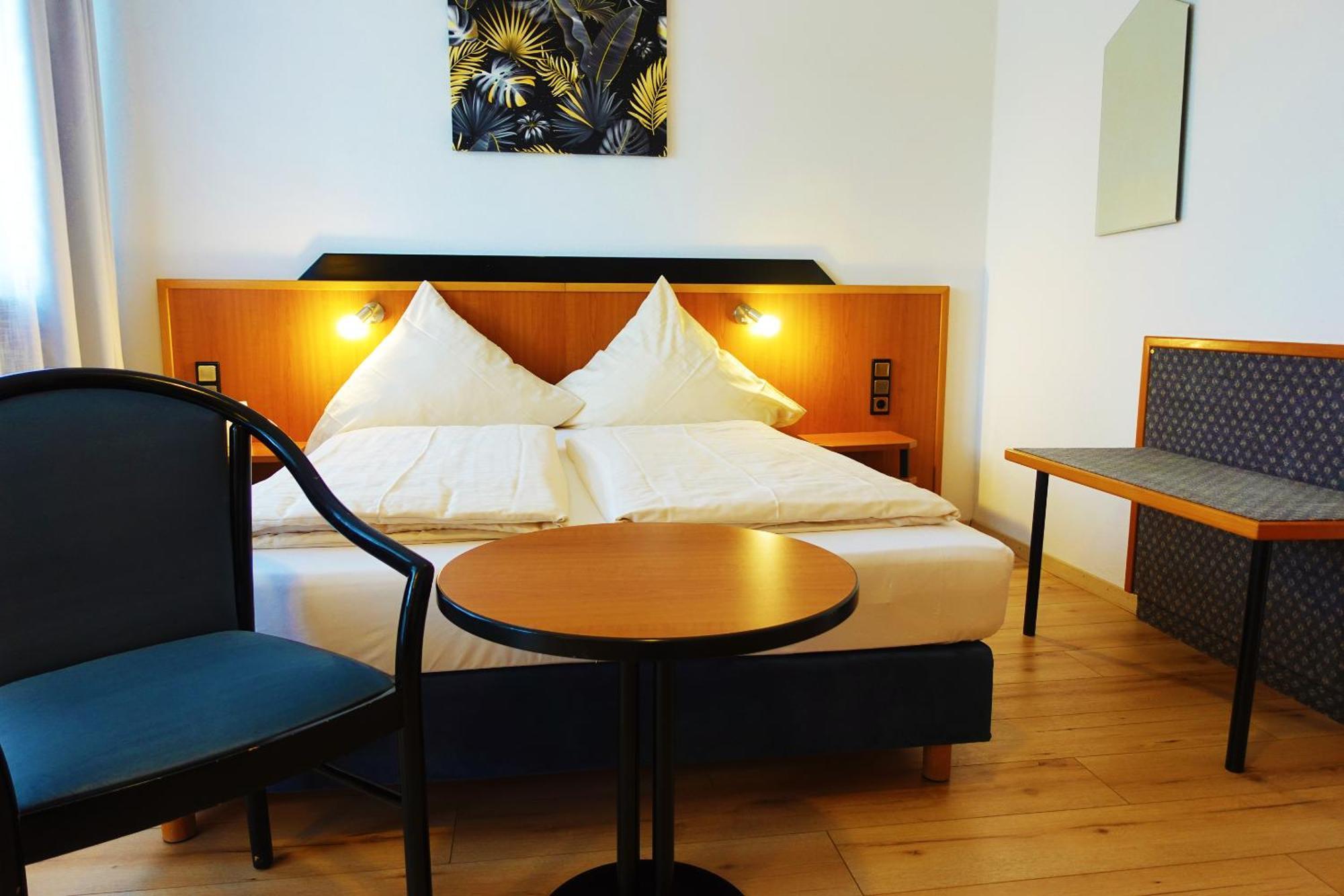 גרספלד Hotel Berghof Wasserkuppe & Gaestehaus Fuldaquelle מראה חיצוני תמונה