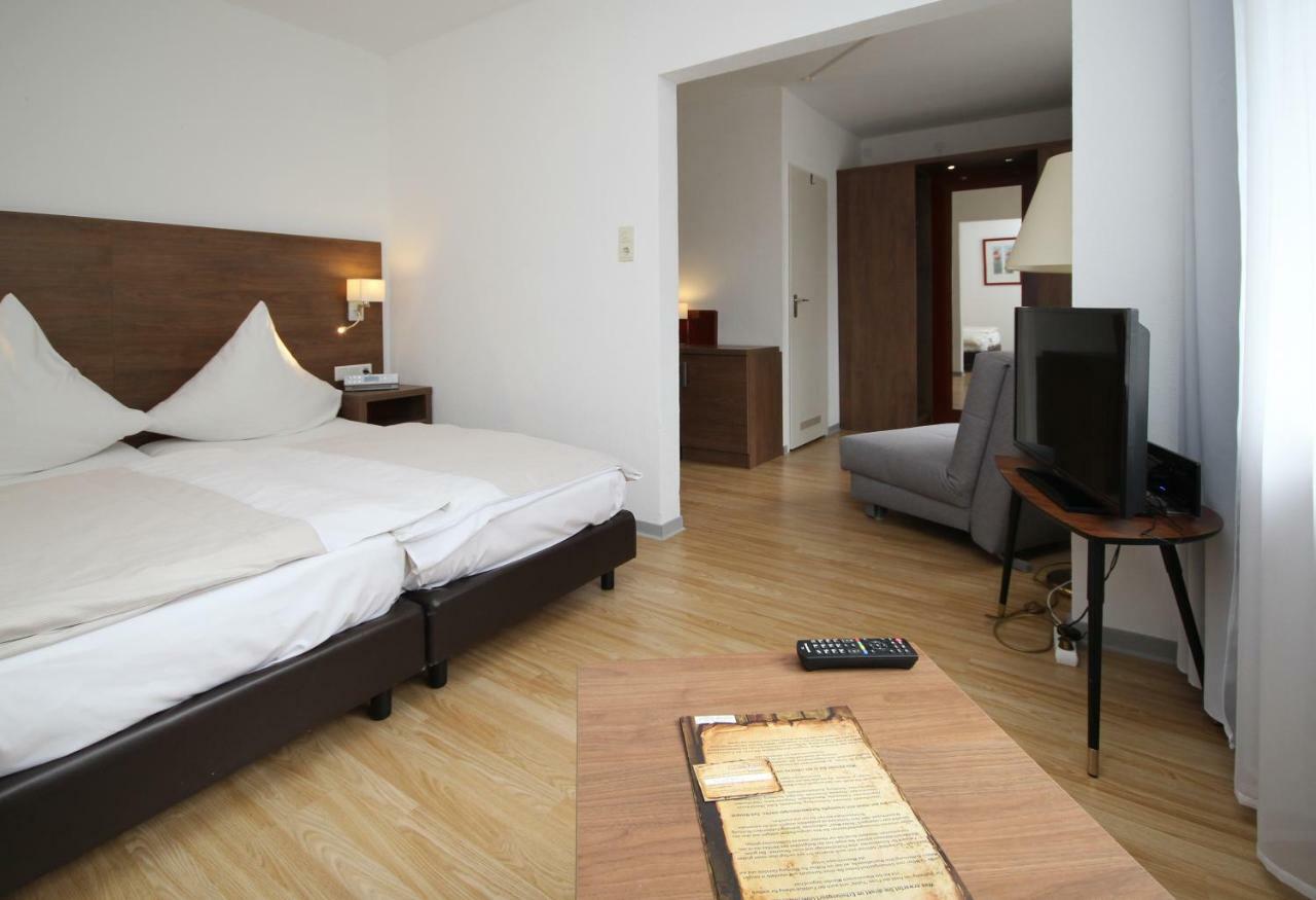 גרספלד Hotel Berghof Wasserkuppe & Gaestehaus Fuldaquelle חדר תמונה